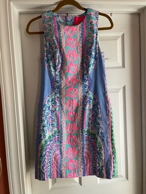 Lilly Pulitzer Sleeveless Printed Shift Dress in Pink & Blue